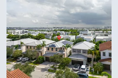 10470 NW 69th Ter, Doral, FL 33178 - Photo 3