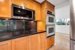 4000 Alhambra Cir, Coral Gables, FL 33146 - Photo 9