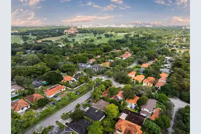 4000 Alhambra Cir, Coral Gables, FL 33146 - Photo 3