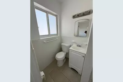 7155 Rue Notre Dame, Miami Beach, FL 33141 - Photo 39