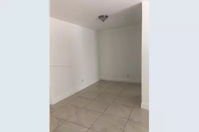 7155 Rue Notre Dame, Miami Beach, FL 33141 - Photo 17