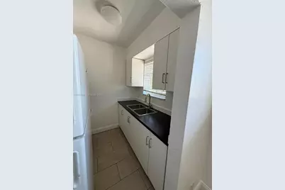 7155 Rue Notre Dame, Miami Beach, FL 33141 - Photo 37