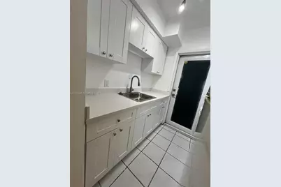 7155 Rue Notre Dame, Miami Beach, FL 33141 - Photo 31