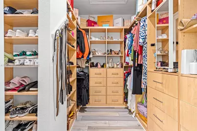 10760 NW 74th Ln, Doral, FL 33178 - Photo 31