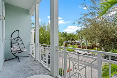 10760 NW 74th Ln, Doral, FL 33178 - Photo 23