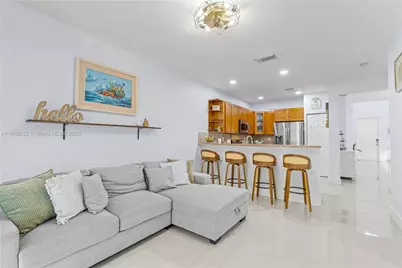 10760 NW 74th Ln, Doral, FL 33178 - Photo 15