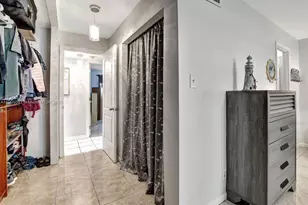 219 NE 14th Ave, Hallandale Beach, FL 33009 - Photo 23