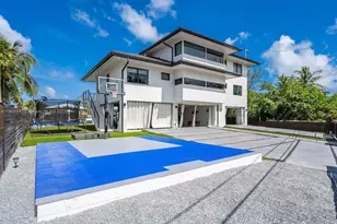 32 N Bounty Ln, Key Largo, FL 33037 - Photo 11