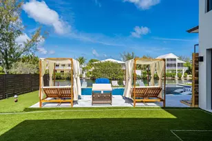 32 N Bounty Ln, Key Largo, FL 33037 - Photo 3