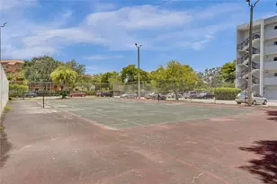 7541 NW 16th St, Plantation, FL 33313 - Photo 43