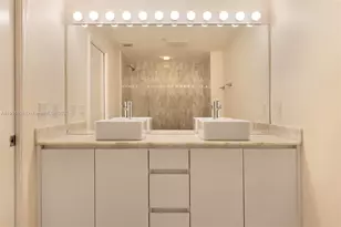 601 NE 36th St, Miami, FL 33137 - Photo 19