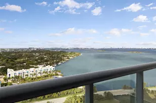 601 NE 36th St, Miami, FL 33137 - Photo 11