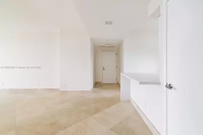 601 NE 36th St #2304, Miami, FL 33137 - Photo 3