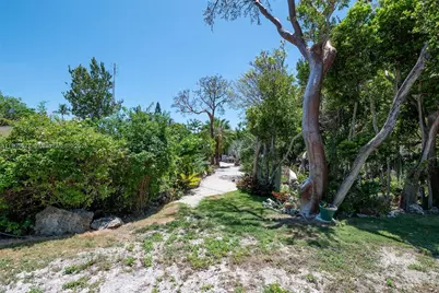 306 Lime St, Key Largo, FL 33037 - Photo 37