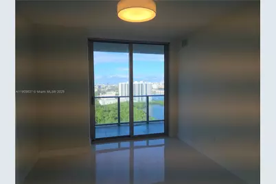 16385 N Biscayne Blvd #2704, North Miami Beach, FL 33160 - Photo 9