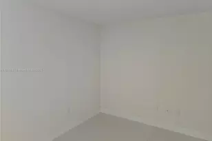 16385 N Biscayne Blvd, North Miami Beach, FL 33160 - Photo 7