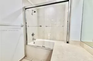 10885 NW 89th Terrace, Doral, FL 33178 - Photo 7