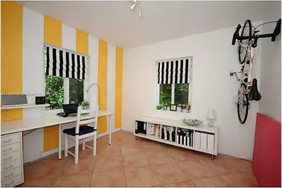 273 NW 92nd St, Miami Shores, FL 33150 - Photo 9
