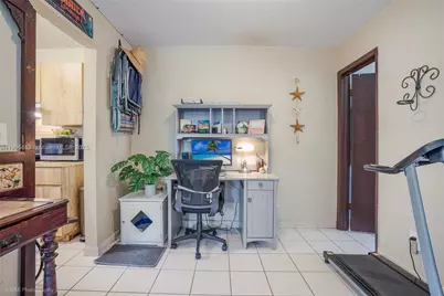 1734 N 16th Ct, Hollywood, FL 33020 - Photo 11