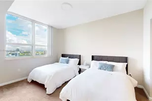 19501 W Country Club Dr, Aventura, FL 33180 - Photo 9