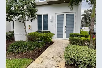 6415 NW 102nd Path #107, Doral, FL 33178 - Photo 3