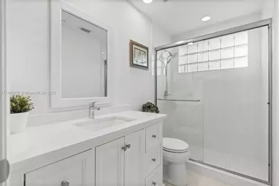 1171 Laguna Springs Dr, Weston, FL 33326 - Photo 61