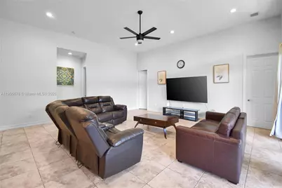 16541 SW 62nd St, Southwest Ranches, FL 33331 - Photo 11