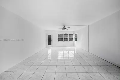 7712 Byron Ave #2, Miami Beach, FL 33141 - Photo 7