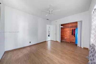 7712 Byron Ave #2, Miami Beach, FL 33141 - Photo 23