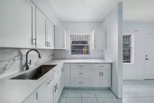 7712 Byron Ave, Miami Beach, FL 33141 - Photo 13