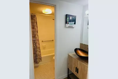 2899 Collins Ave #648, Miami Beach, FL 33140 - Photo 17