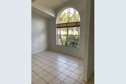 10572 NW 51st Ter, Doral, FL 33178 - Photo 7
