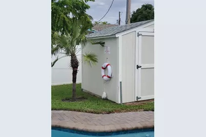 1006 S Arnold Ave, Lantana, FL 33462 - Photo 5