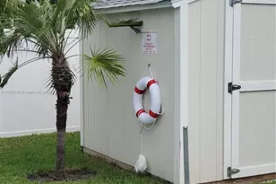 1006 S Arnold Ave, Lantana, FL 33462 - Photo 5