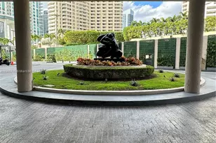 540 Brickell Key Dr, Miami, FL 33131 - Photo 3