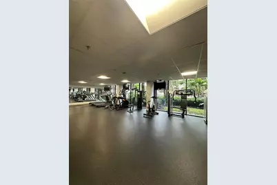 540 Brickell Key Dr #1706, Miami, FL 33131 - Photo 15