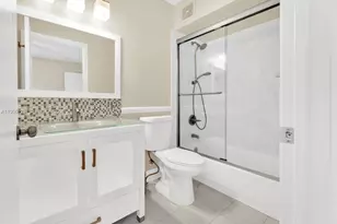 2142 Madeira Dr, Weston, FL 33327 - Photo 25