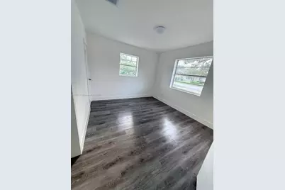 3510 SW 36th Ct, West Park, FL 33023 - Photo 11