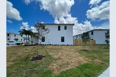 28610 SW 133rd Ct #28610, Homestead, FL 33033 - Photo 3