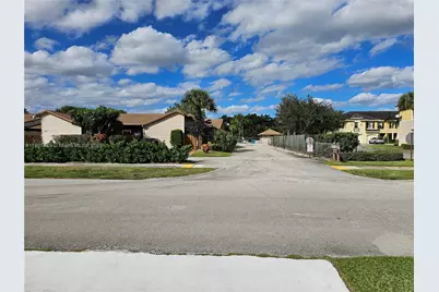 2300 SW 19th Ave, Boynton Beach, FL 33426 - Photo 25