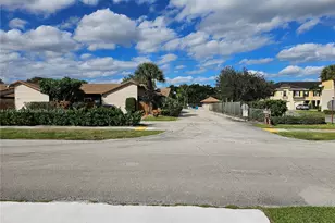 2300 SW 19th Ave, Boynton Beach, FL 33426 - Photo 25