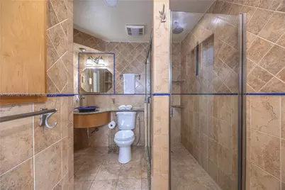 1690 NE 25th Ave, Pompano Beach, FL 33062 - Photo 15