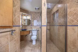 1690 NE 25th Ave, Pompano Beach, FL 33062 - Photo 15