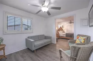 1690 NE 25th Ave, Pompano Beach, FL 33062 - Photo 23