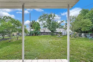 26 E 45th St, Hialeah, FL 33013 - Photo 45