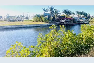 416 NW 38 Pl, Cape Coral, FL 33993 - Photo 7