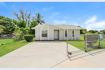 16905 SW 106 Ct, Miami, FL 33157 - Photo 1