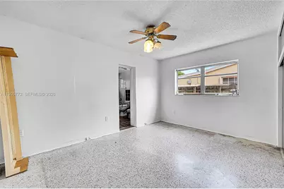 671 E 53rd St, Hialeah, FL 33013 - Photo 21