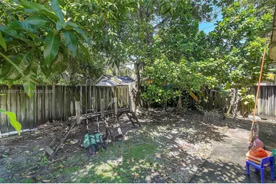 671 E 53rd St, Hialeah, FL 33013 - Photo 29