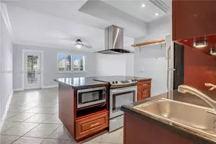 801 NE 18th Ct, Fort Lauderdale, FL 33305 - Photo 5